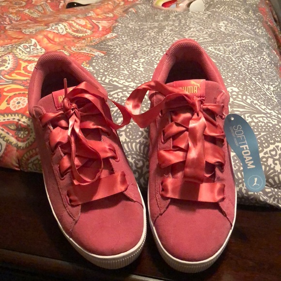 Pink Puma Suede Platforms W/ Ribbon Lace 🎀🎀 - Picture 1 of 3